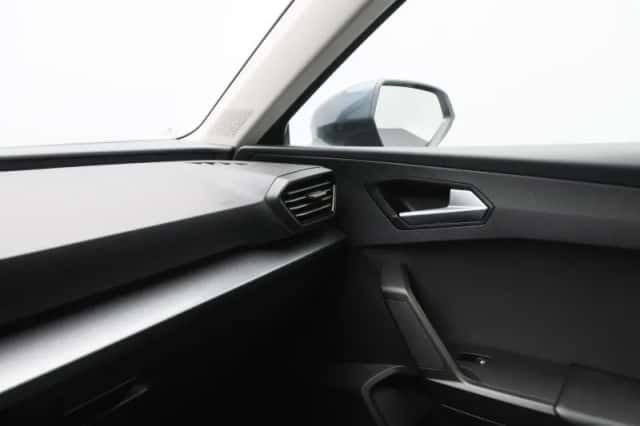 SEAT Leon (2021) thumbnail 28