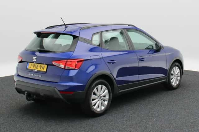 SEAT Arona (2019) thumbnail 2