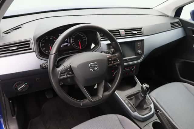 SEAT Arona (2019) thumbnail 3