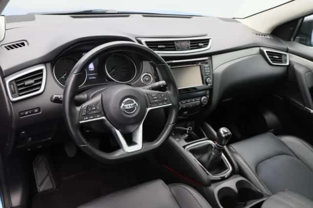 Nissan Qashqai (2018) thumbnail 3