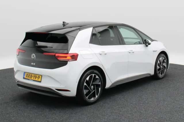 Volkswagen ID.3 (2022) thumbnail 3