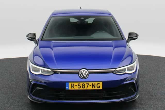 Volkswagen Golf (2022) thumbnail 4