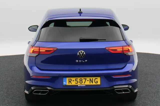 Volkswagen Golf (2022) thumbnail 6