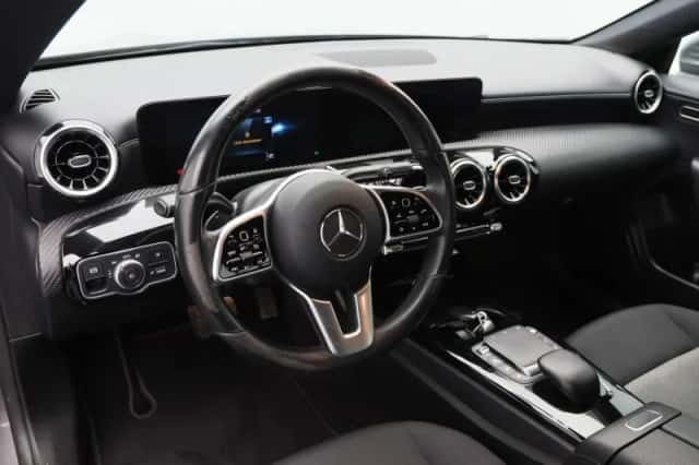Mercedes-Benz CLA-Klasse (2020) thumbnail 3