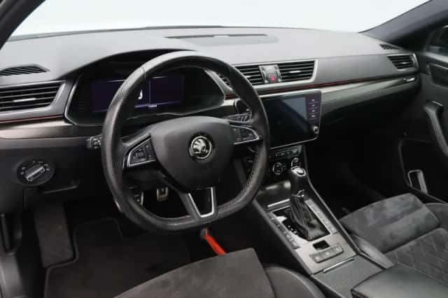 Škoda Superb (2019) thumbnail 3