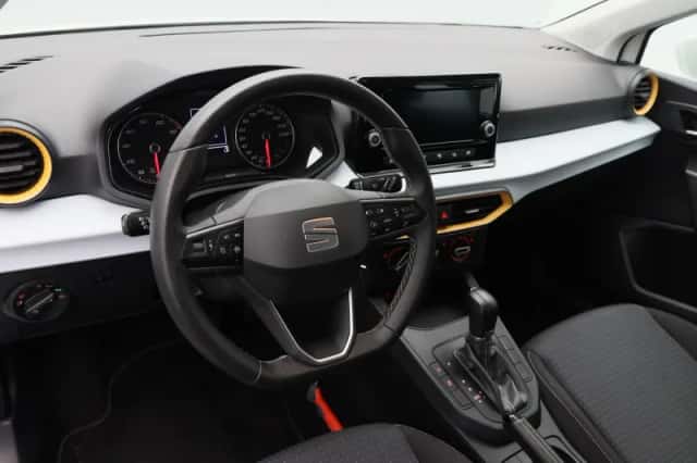 SEAT Ibiza (2022) thumbnail 3