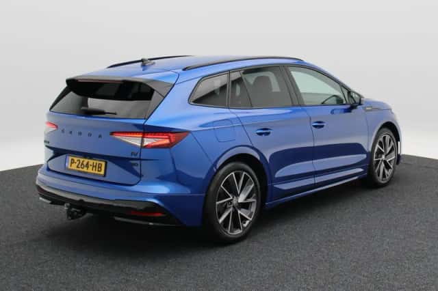 Škoda Enyaq (2022) thumbnail 3