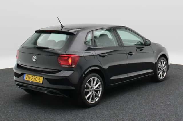Volkswagen Polo (2019) thumbnail 2
