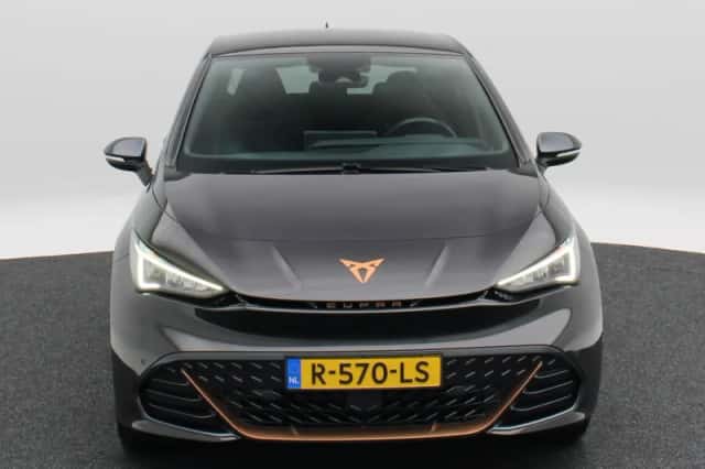 CUPRA Born (2022) thumbnail 5
