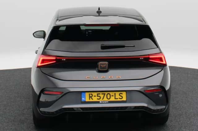 CUPRA Born (2022) thumbnail 6