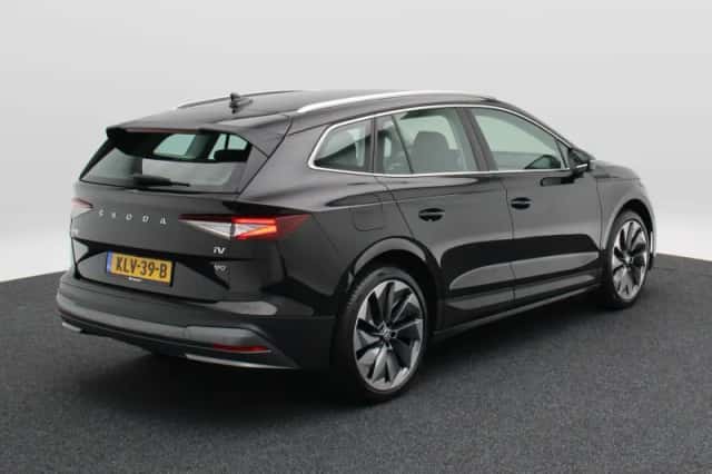 Škoda Enyaq (2022) thumbnail 3