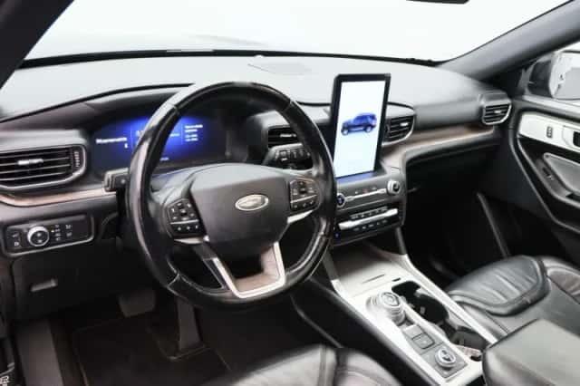 Ford Explorer (2020) thumbnail 4
