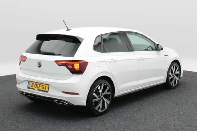 Volkswagen Polo (2023) thumbnail 2