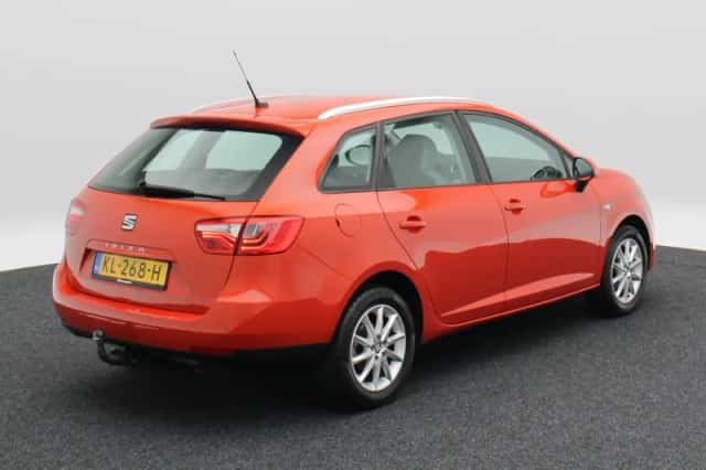 SEAT Ibiza (2017) thumbnail 2