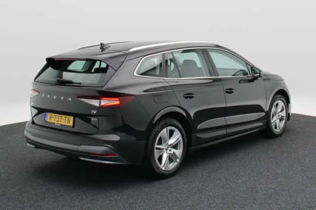 Škoda Enyaq (2022) thumbnail 3