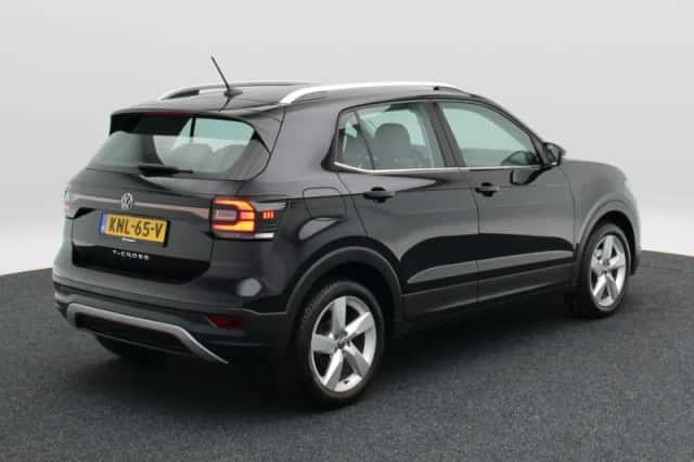 Volkswagen T-Cross (2023) thumbnail 2