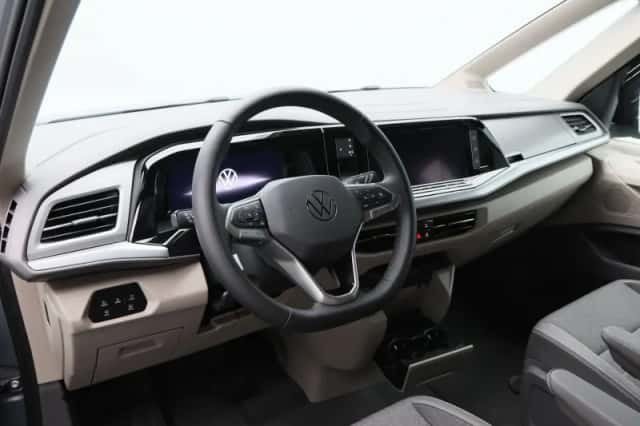 Volkswagen California (2025) thumbnail 4
