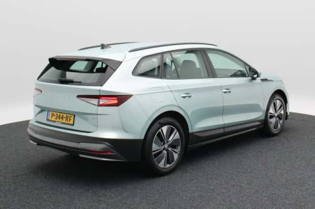 Škoda Enyaq (2022) thumbnail 3