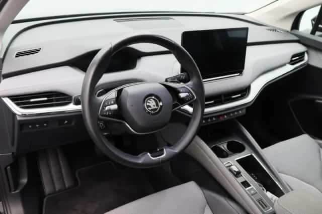 Škoda Enyaq (2024) thumbnail 4