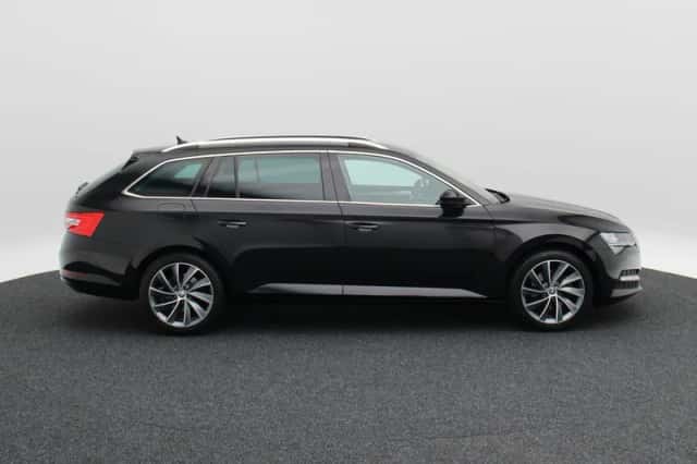 Škoda Superb (2023) thumbnail 6