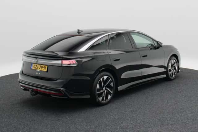 Volkswagen ID.7 (2024) thumbnail 3