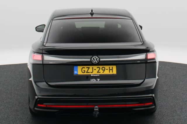 Volkswagen ID.7 (2024) thumbnail 6