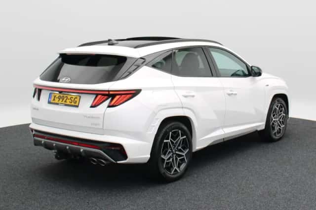 Hyundai Tucson (2023) thumbnail 3