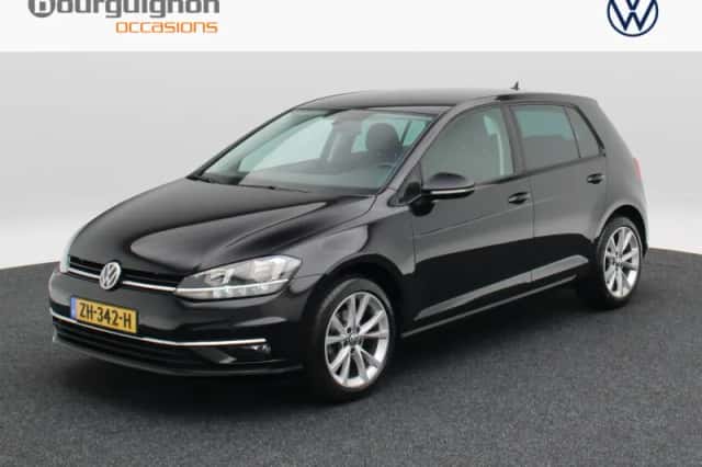 Volkswagen Golf (2019) thumbnail 1