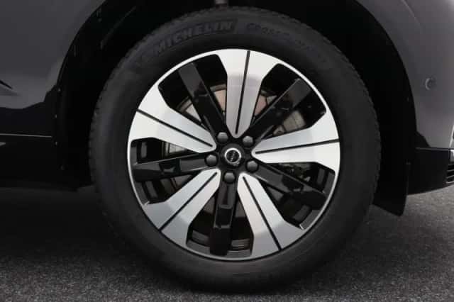 Volvo XC60 (2023) thumbnail 5