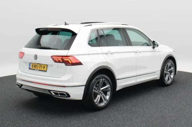Volkswagen Tiguan (2023) thumbnail 3