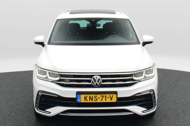 Volkswagen Tiguan (2023) thumbnail 5
