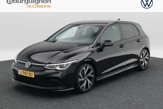 Volkswagen Golf (2021) thumbnail 1