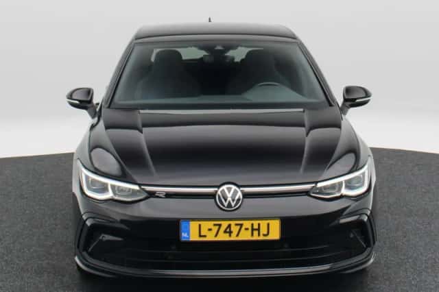 Volkswagen Golf (2021) thumbnail 5