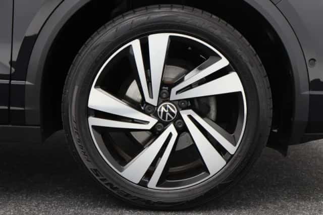 Volkswagen T-Roc (2022) thumbnail 5