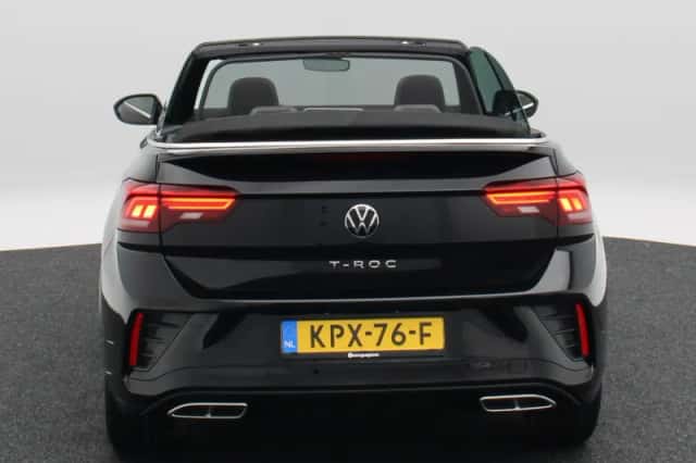 Volkswagen T-Roc (2022) thumbnail 6
