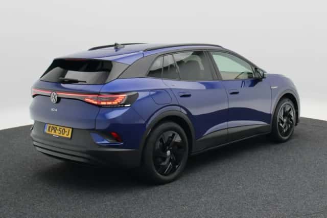 Volkswagen ID.4 (2021) thumbnail 3