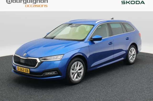 Škoda Octavia (2023) thumbnail 1