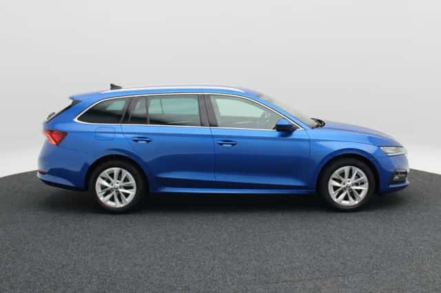 Škoda Octavia (2023) thumbnail 6
