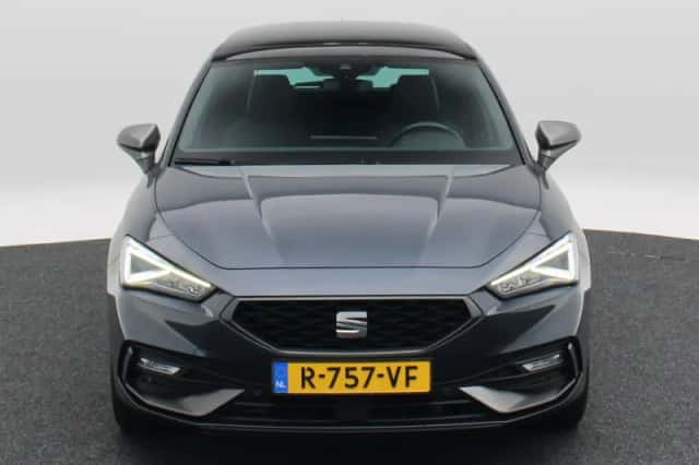 SEAT Leon (2021) thumbnail 5