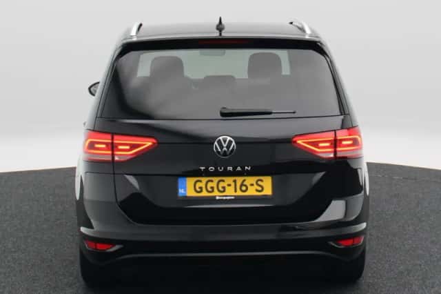 Volkswagen Touran (2023) thumbnail 6
