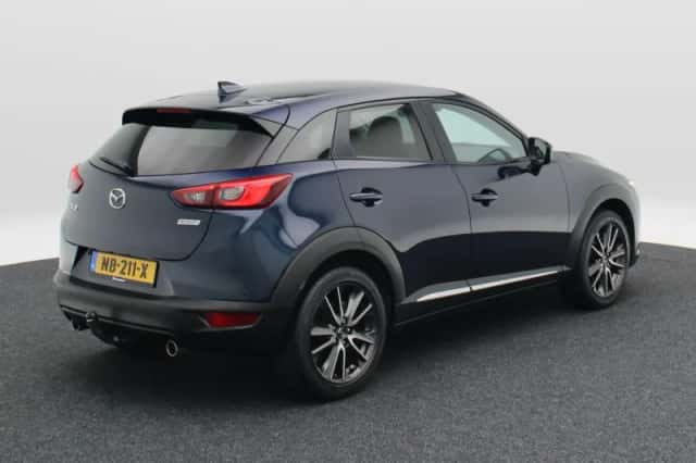 Mazda CX-3 (2017) thumbnail 2