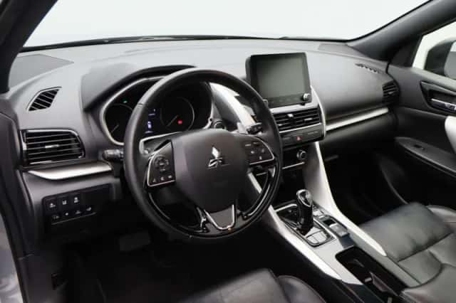 Mitsubishi Eclipse Cross (2021) thumbnail 3