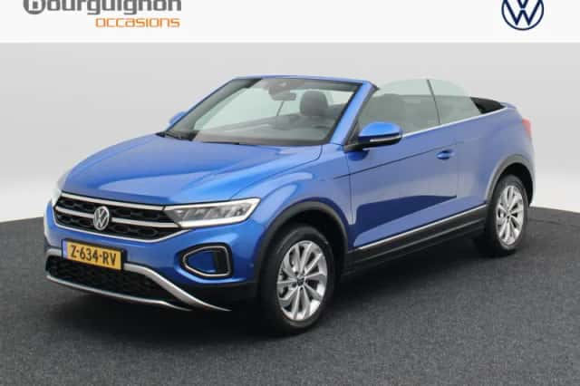Volkswagen T-Roc (2024) thumbnail 1