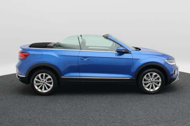 Volkswagen T-Roc (2024) thumbnail 6