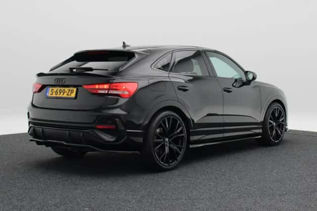 Audi Q3 (2022) thumbnail 2