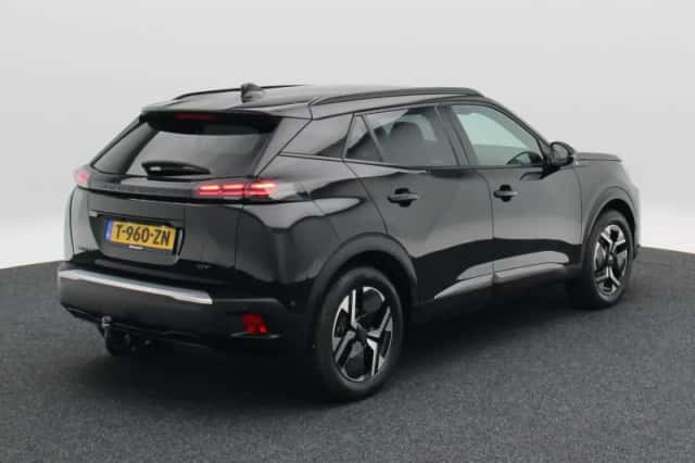 Peugeot e-2008 (2023) thumbnail 3