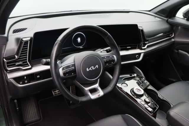 Kia Sportage (2024) thumbnail 3