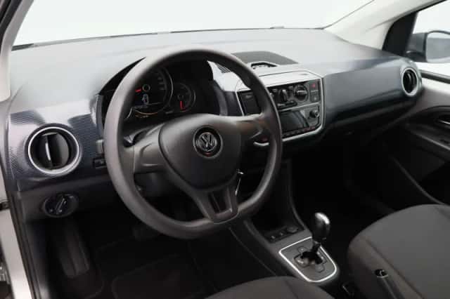 Volkswagen Up! (2017) thumbnail 3