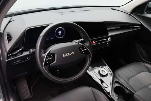 Kia Niro EV (2023) thumbnail 4