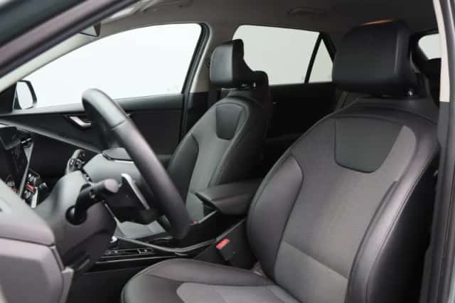 Kia Niro EV (2023) thumbnail 6